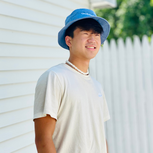 touchtheworld bucket hat